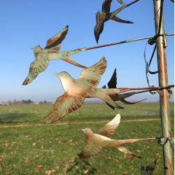 Éolienne De Jardin Moulin à Vent Verte Motif Oiseau Hauteur 233 cm vue de la patine 